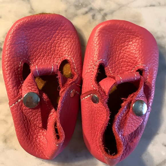 Carnation Pink Mon Petit Shoes T-Straps Baby Toddler Size 3 Soft Soles - Picture 1 of 4